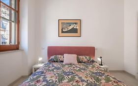 Casa Ofride -Centro-Poetto 10 Min-Wi-Fi-Netflix
