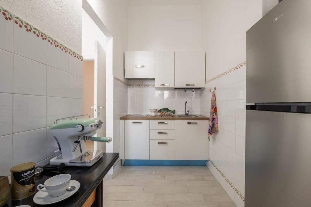 Appartamento Casa Ofride -Centro-Poetto 10 Min-Wi-Fi-Netflix Cagliari Esterno foto