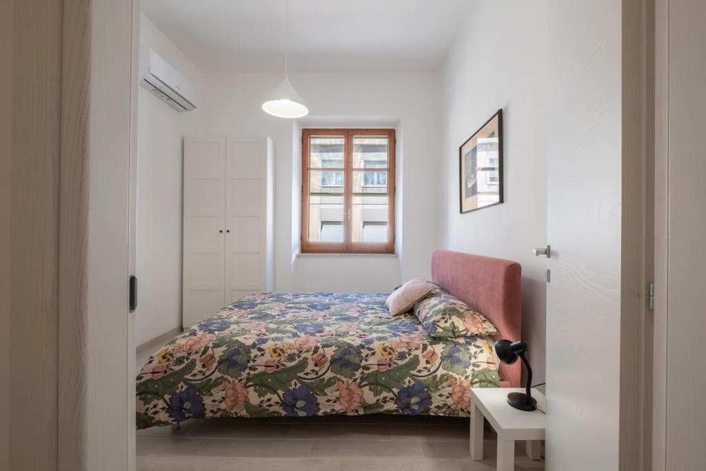 Appartamento Casa Ofride -Centro-Poetto 10 Min-Wi-Fi-Netflix Cagliari Esterno foto