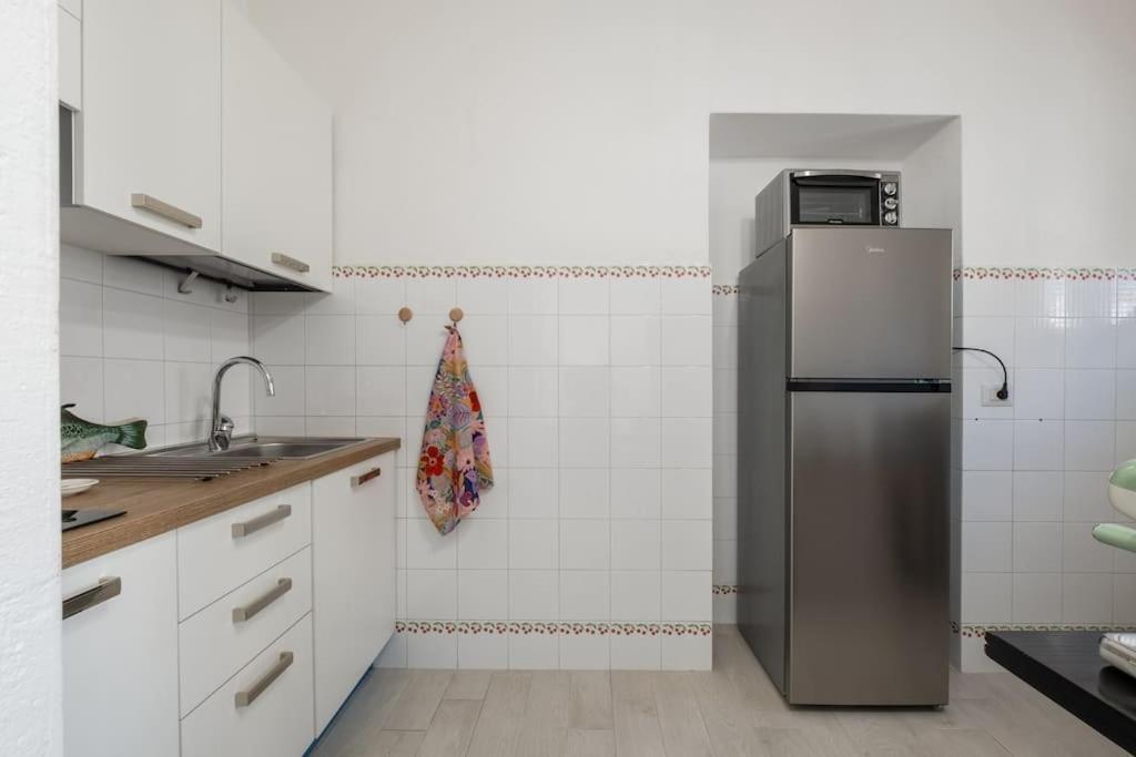 Appartamento Casa Ofride -Centro-Poetto 10 Min-Wi-Fi-Netflix Cagliari Esterno foto