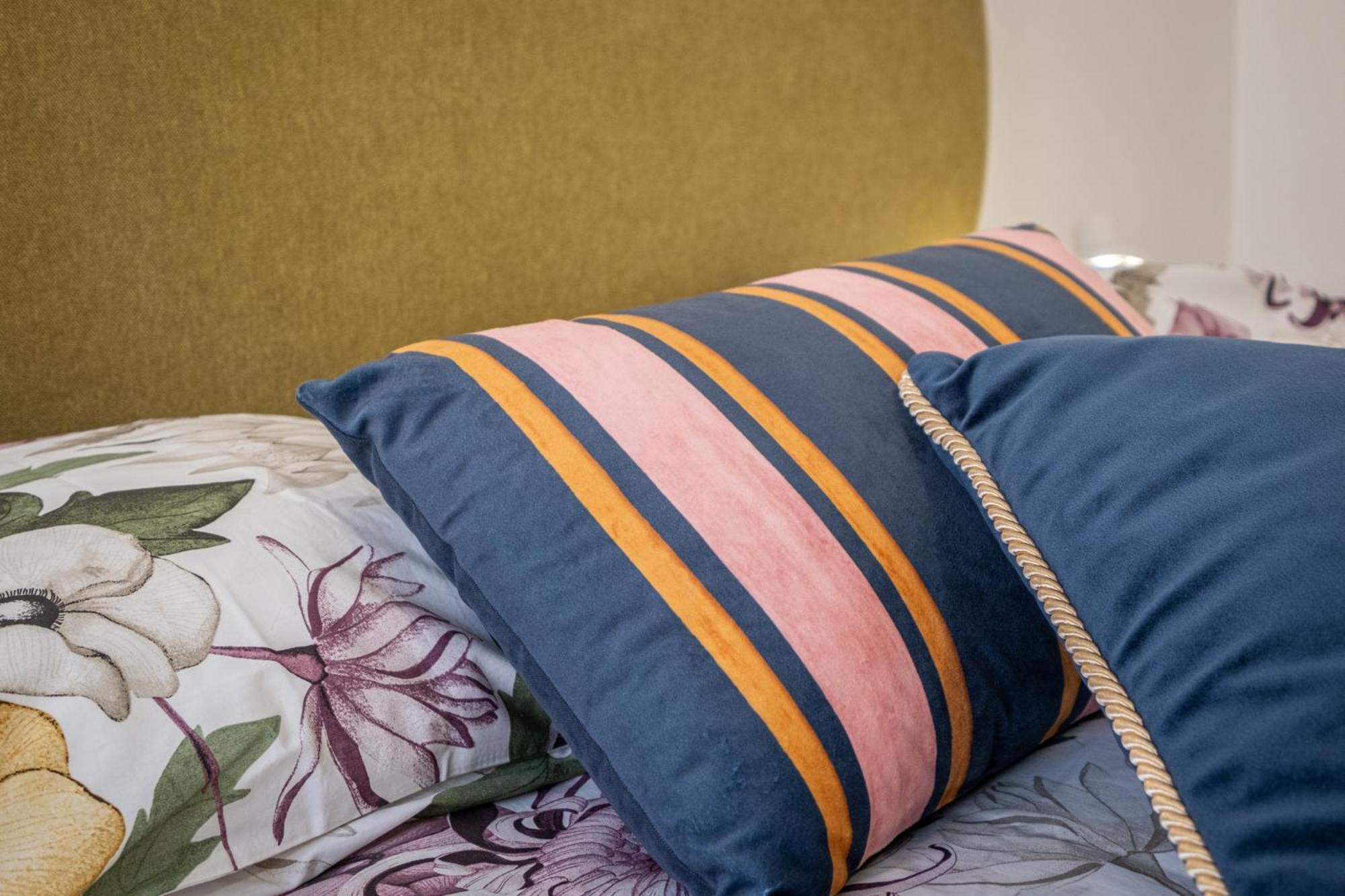 Appartamento Casa Ofride -Centro-Poetto 10 Min-Wi-Fi-Netflix Cagliari Esterno foto